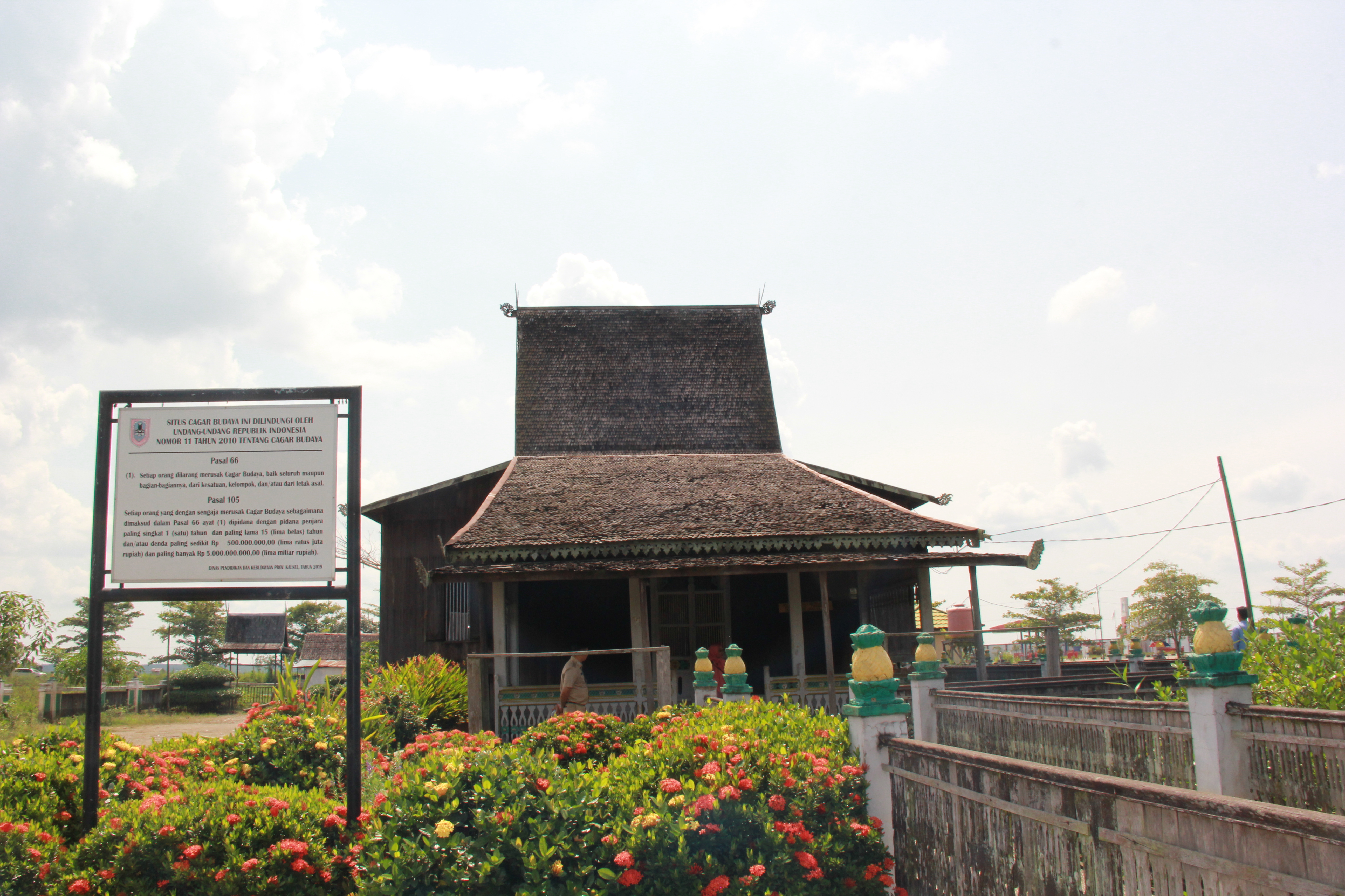 Rumah Adat Banjar Bubungan Tinggi Teluk Selong