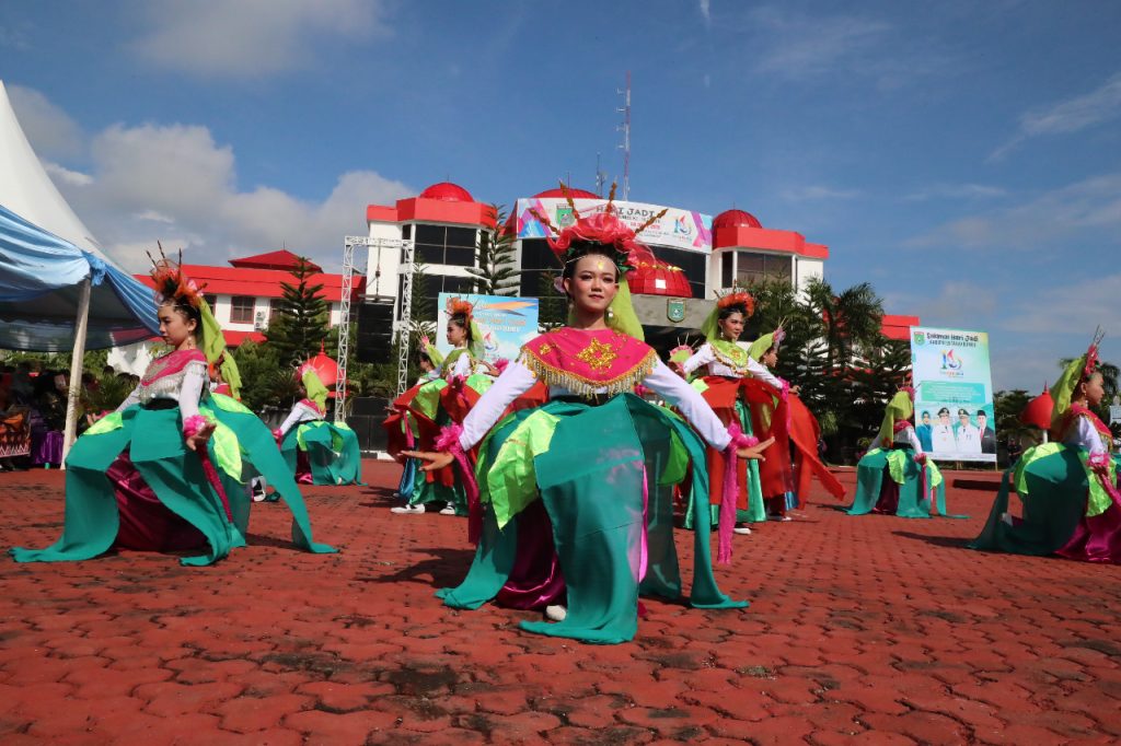 Tari Batatungkal